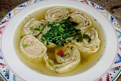 Br&auml;tstrudel als Suppeneinlage