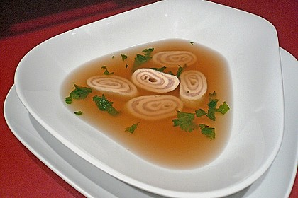 Br&auml;tstrudel als Suppeneinlage 9