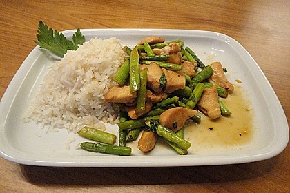 Spargel a la chinoise mit H&auml;hnchenbrust 1