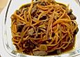 Scharfe Rindfleischstreifen mit Ingwer und Chili