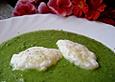 Erbsencremesuppe mit K&auml;se - Schneekl&ouml;&szlig;chen