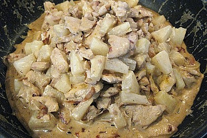 H&auml;hnchen - Ananas - Curry mit Kokosmilch 3