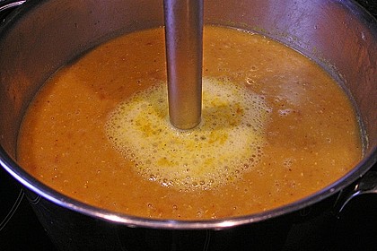 Linsen - Orangen - Suppe mit Granatapfelkernen 3