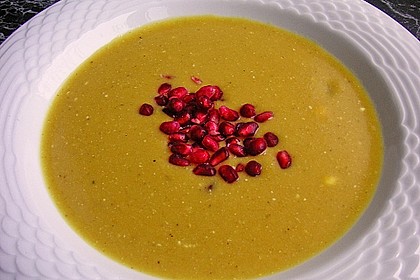 Linsen - Orangen - Suppe mit Granatapfelkernen 4