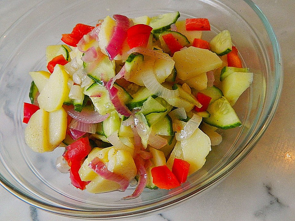 Kartoffel - Gurken - Salat (Rezept mit Bild) von steffalotta | Chefkoch.de