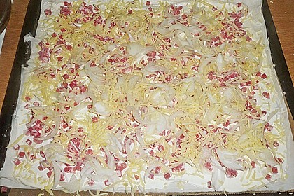 'Falscher' Flammkuchen mit Yufka - Teig 5
