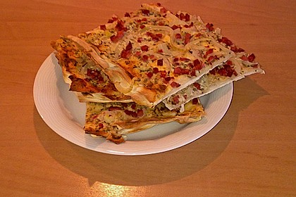 'Falscher' Flammkuchen mit Yufka - Teig 11