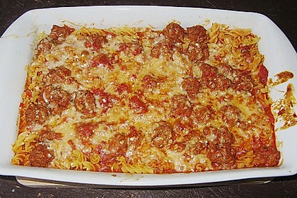Bettis Fusilliauflauf mit scharfen Minib&auml;llchen