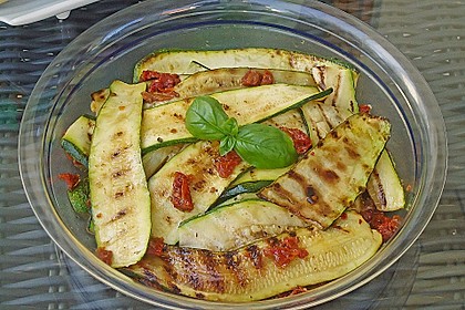 Gegrillter Zucchini - Salat 1
