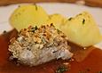 Schweinemedaillons mit Walnusshaube in Rotwein - Pflaumen - Sauce