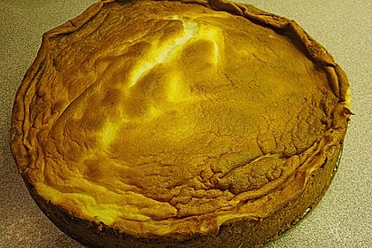 Apfelkuchen mit Rahmguss und Rumrosinen