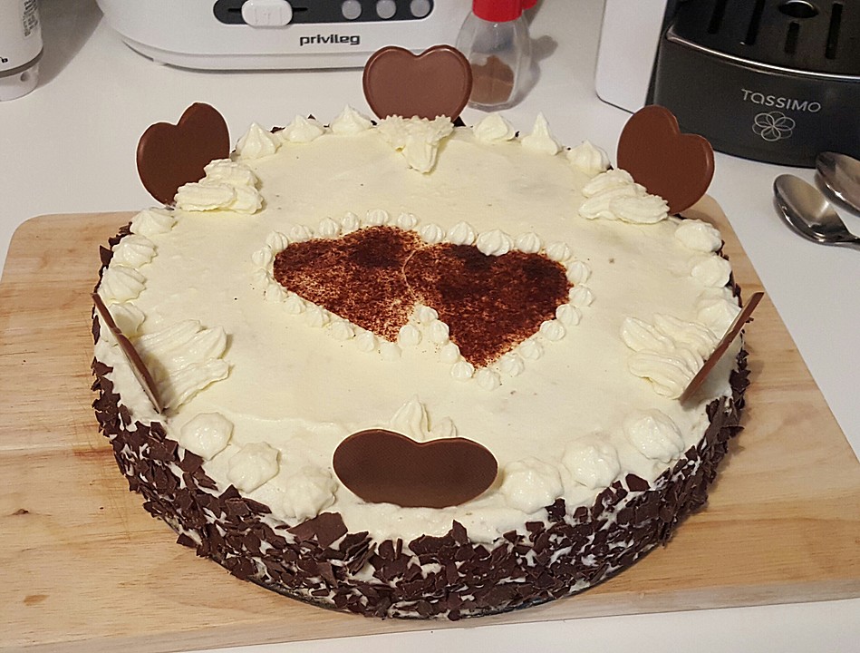 Schokoladen - Kirsch - Mandel - Kokos - Sahne - Torte (Rezept mit Bild ...