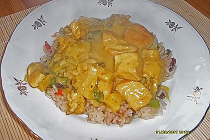H&uuml;hnerbrust in Ananas - Curry - Sauce