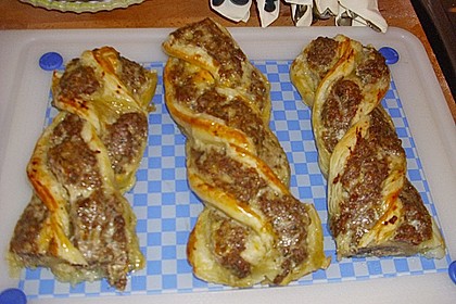 Bl&auml;tterteigzopf mit Hackfleisch 5