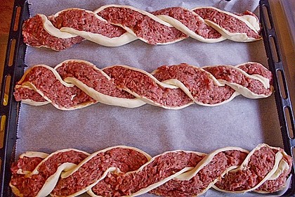 Bl&auml;tterteigzopf mit Hackfleisch 6