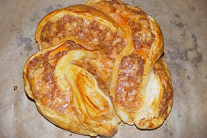 Bl&auml;tterteigzopf mit Hackfleisch 8