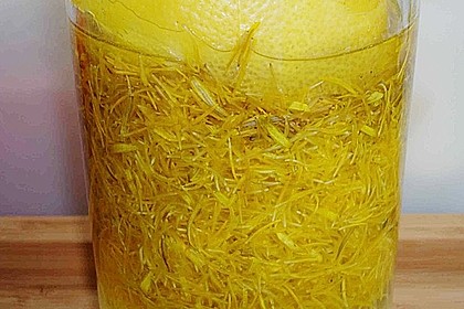 Löwenzahnblüten - Likör 2