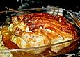 Huhn mit Br&ouml;tchenf&uuml;llung und Bacon