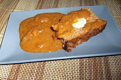 Uschis Hackbraten mit Ei 1