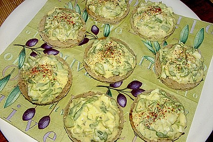 Eieraufstrich auf Bauernbrot 1