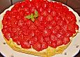 Erdbeer- oder Himbeerkuchen