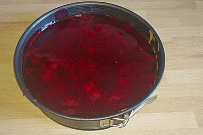 Erdbeer- oder Himbeerkuchen 4
