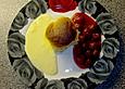 Marzipan - Buchteln mit Kirschen