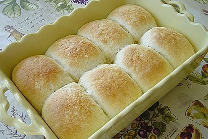 Marzipan - Buchteln mit Kirschen 4