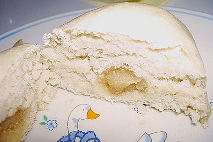 Marzipan - Buchteln mit Kirschen 20