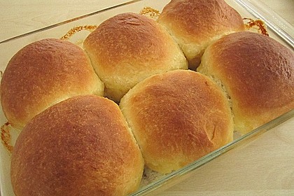 Marzipan - Buchteln mit Kirschen 8