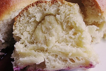 Marzipan - Buchteln mit Kirschen 12