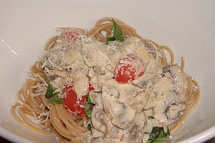 Champignon - K&auml;se - Sauce auf Spaghetti 5