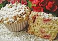 Erdbeer - Rhabarber - Muffin mit Streusel