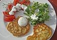 Specktaler mit Blattsalat