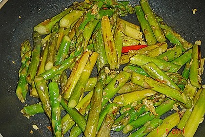 Gr&uuml;ner gebratener Spargel 6