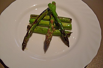 Gr&uuml;ner gebratener Spargel 8