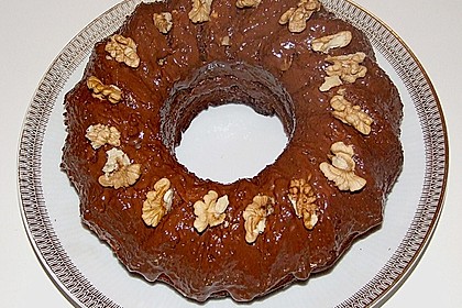 Schokoladen - Walnuss Geburtstagskuchen