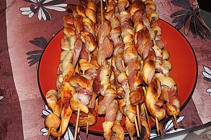 Gegrillte Teigspieße mit Bacon und Knoblauch 7