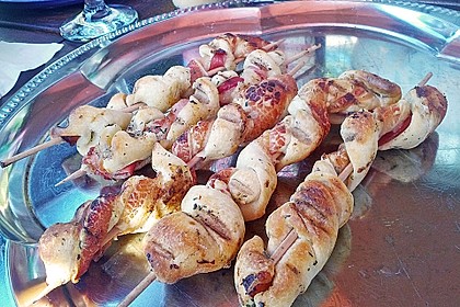 Gegrillte Teigspieße mit Bacon und Knoblauch 14