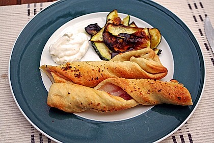 Gegrillte Teigspieße mit Bacon und Knoblauch 20