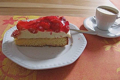 Erdbeerkuchen mit Vanillecreme 96