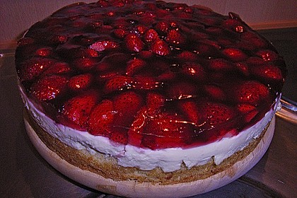 Erdbeerkuchen mit Vanillecreme 98