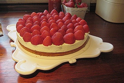 Erdbeerkuchen mit Vanillecreme 110