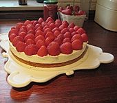 Erdbeerkuchen mit Vanillecreme (Bild)