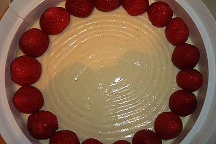 Erdbeerkuchen mit Vanillecreme 121