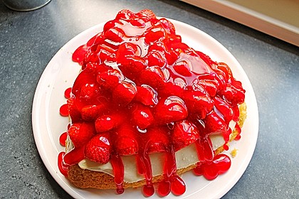 Erdbeerkuchen mit Vanillecreme 74