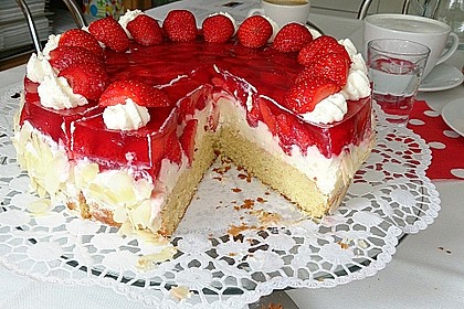 Erdbeerkuchen mit Vanillecreme 65