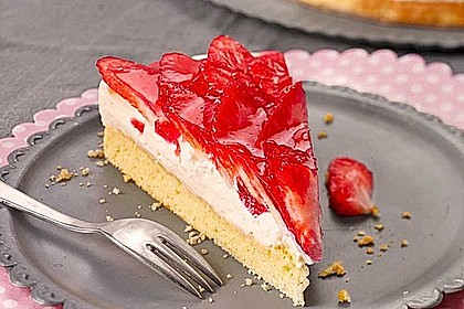 Erdbeerkuchen mit Vanillecreme 10
