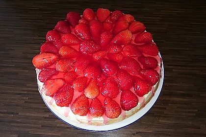 Erdbeerkuchen mit Vanillecreme 43