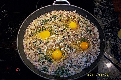Eier im Grünen 8